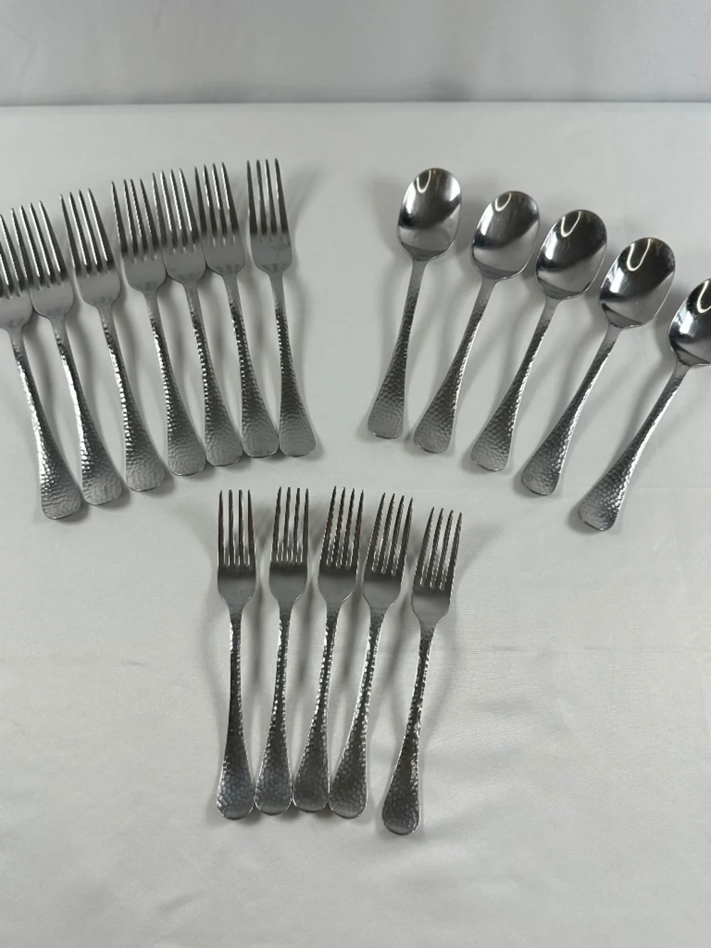 Stainless China Flatware, 17 Piece, Hammered Silver Pattern, Dinner, Salad, Soup